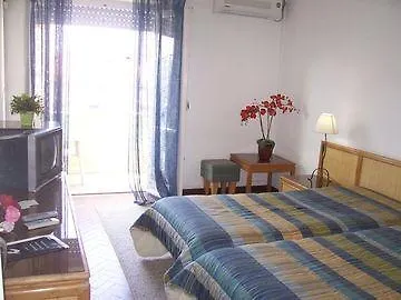 Residencial Caravela Hotel Lisbona