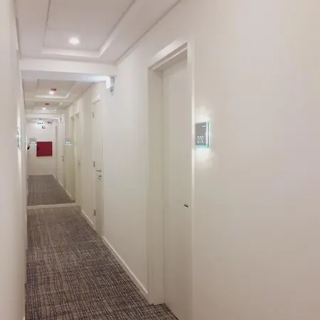 Residencial Caravela 2* Lisbona