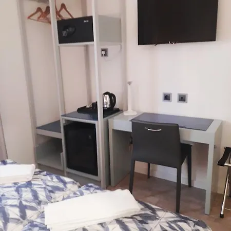 Hotel Residencial Caravela Lisbona