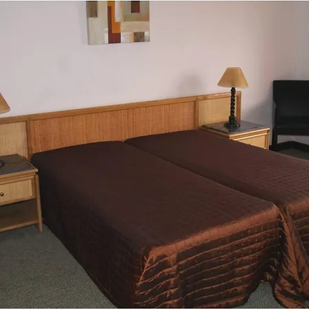 Residencial Caravela Hotel 2*